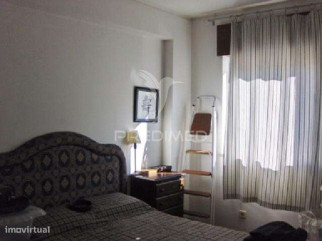 Apartamento em Alfragide com ótimas áreas - Grande imagem: 1/10