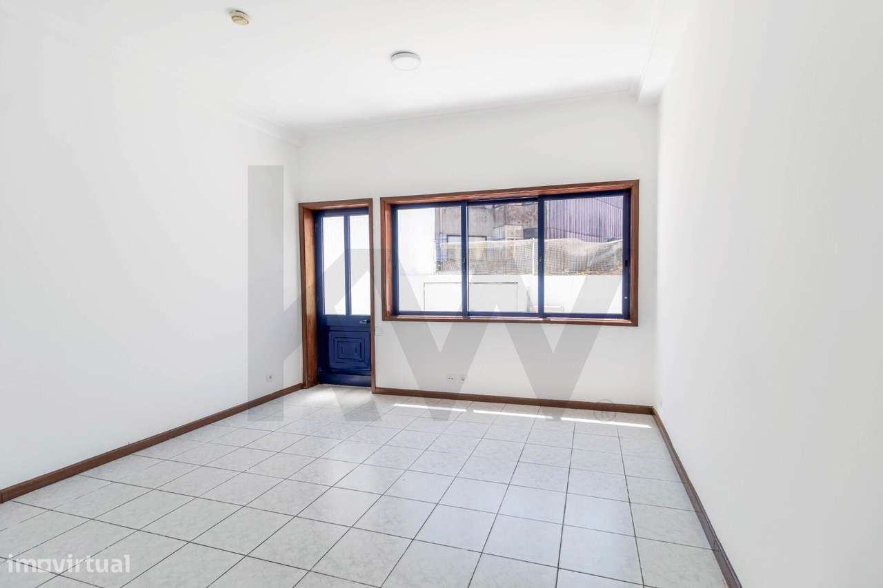 Sala/ Escritório em Santo Ovídio com terraço privado - Grande imagem: 5/16