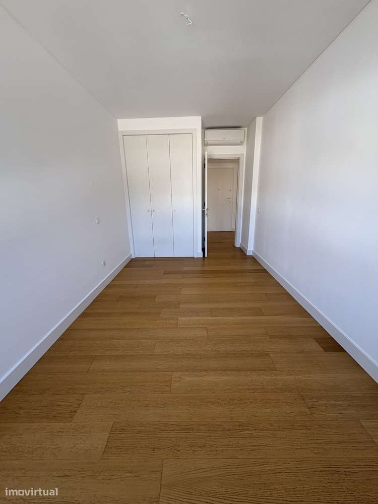 Apartamento T4 em condomínio fechado com piscina e Ginásio no Seixal - Grande imagem: 5/33