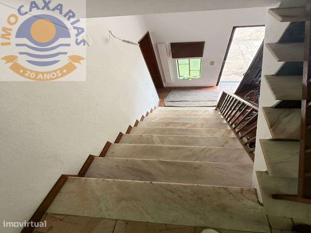 Moradia T4 + Armazém em Caxarias - O Equilíbrio Perfeito entre Vida... - Grande imagem: 4/28