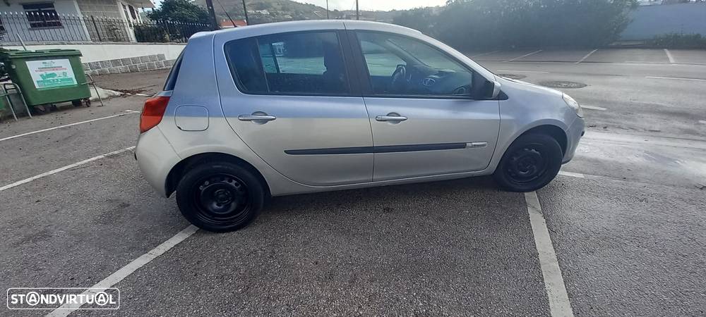 Renault Clio 1.5 dCi Rip Curl - 13