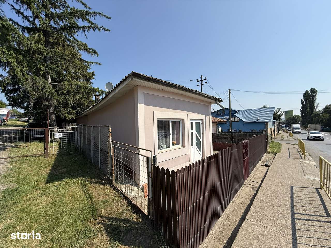 Casa de vanzare, la strada-14