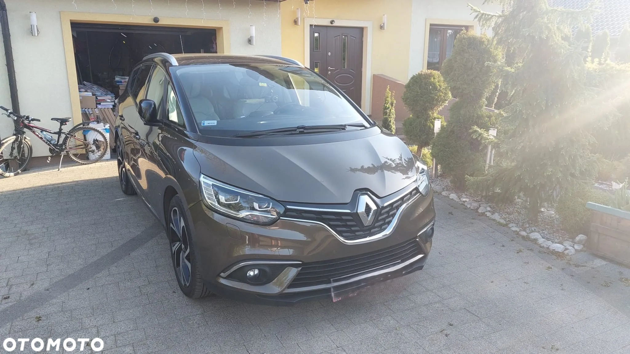 Renault Grand Scenic Gr 1.6 dCi Bose EDC - 3