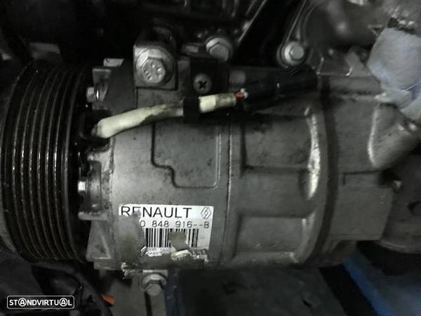 Compressor de AC ar condicionado Renault Master 2.3 DCI - 2