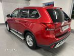 Mitsubishi Outlander - 3