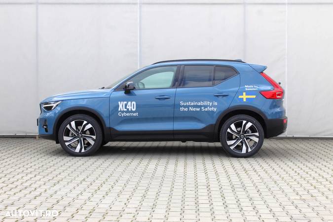 Volvo XC 40 B3 AT FWD MHEV Plus Dark - 2