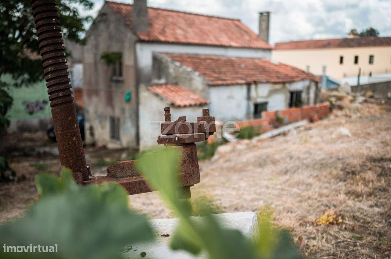 Lote Urbano, 5 fogos existentes _ ruínas.-28