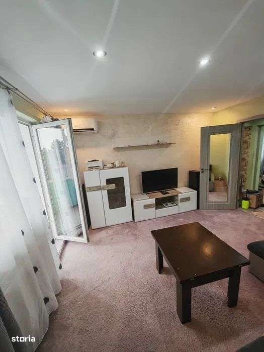 Dambu Pietros - Vanzare apartament 3 camere - Str. Ion Buteanu - Imagine principală: 5/7