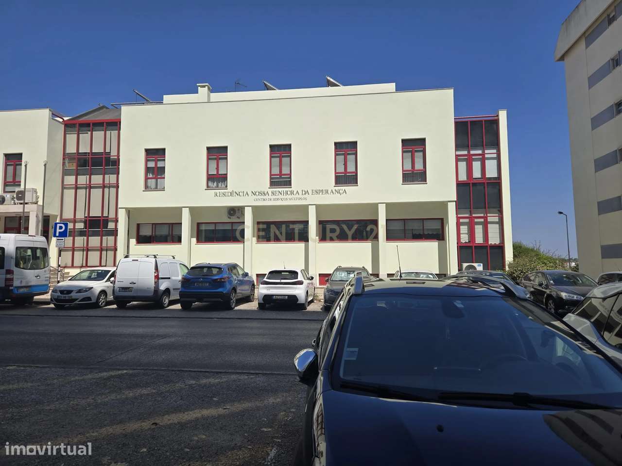 Garagem com 90m2 no centro de Almada - Grande imagem: 5/13