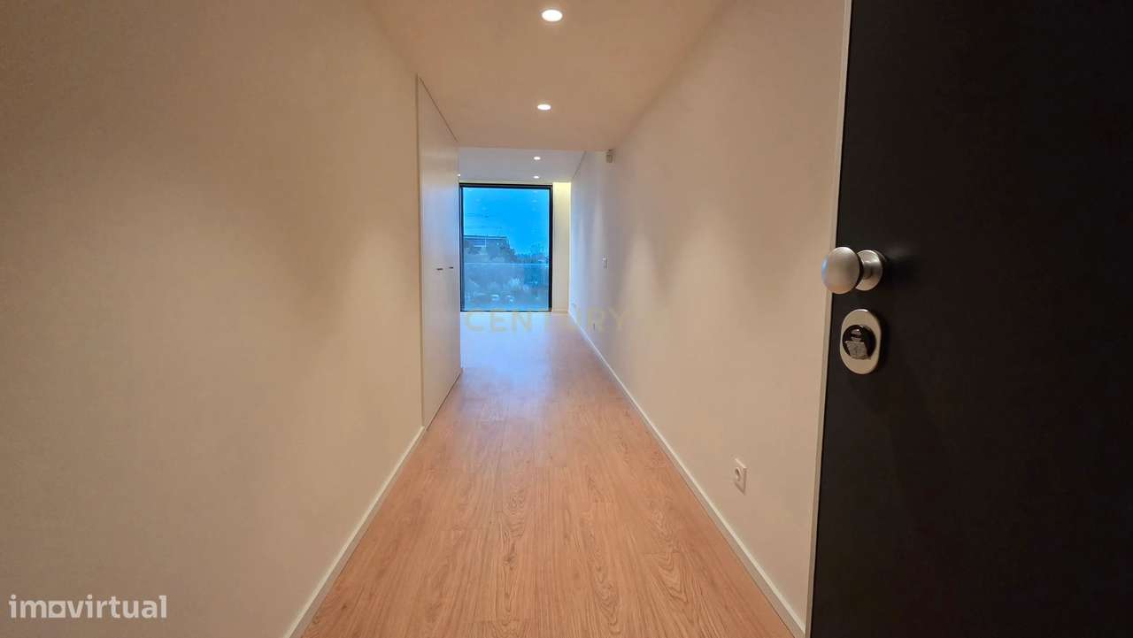 Moderno Apartamento T2 no Empreendimento Lavandeira Green Terrace, Vil - Grande imagem: 2/22