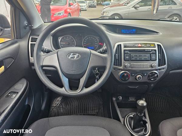 Hyundai i20 1.2 Highway+ - 13