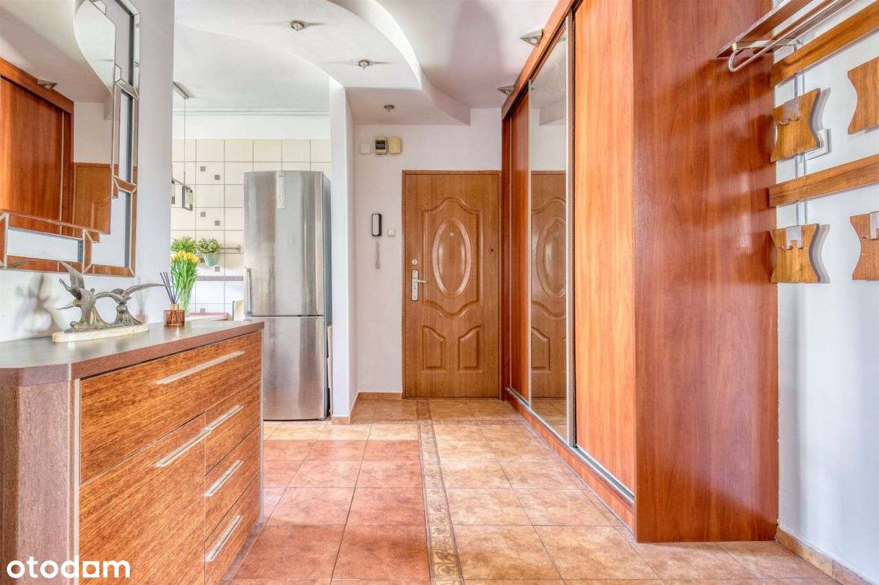 Do zamieszkania. Przy metrze. Piękny widok!-3