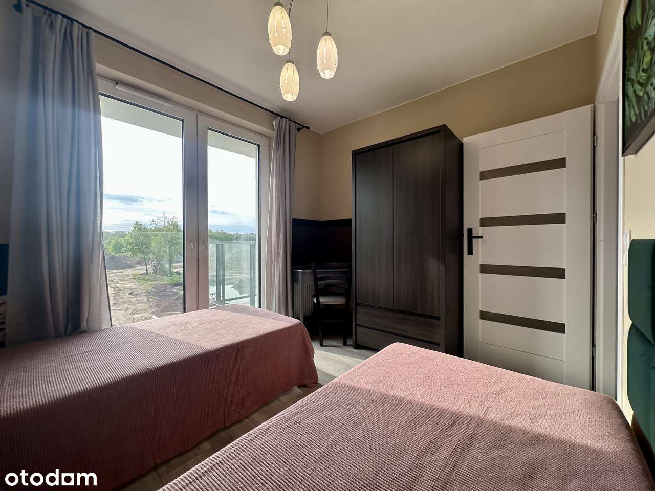 Apartament z miejscem parkingowy oraz pomieszczeniem gospodarczym-7