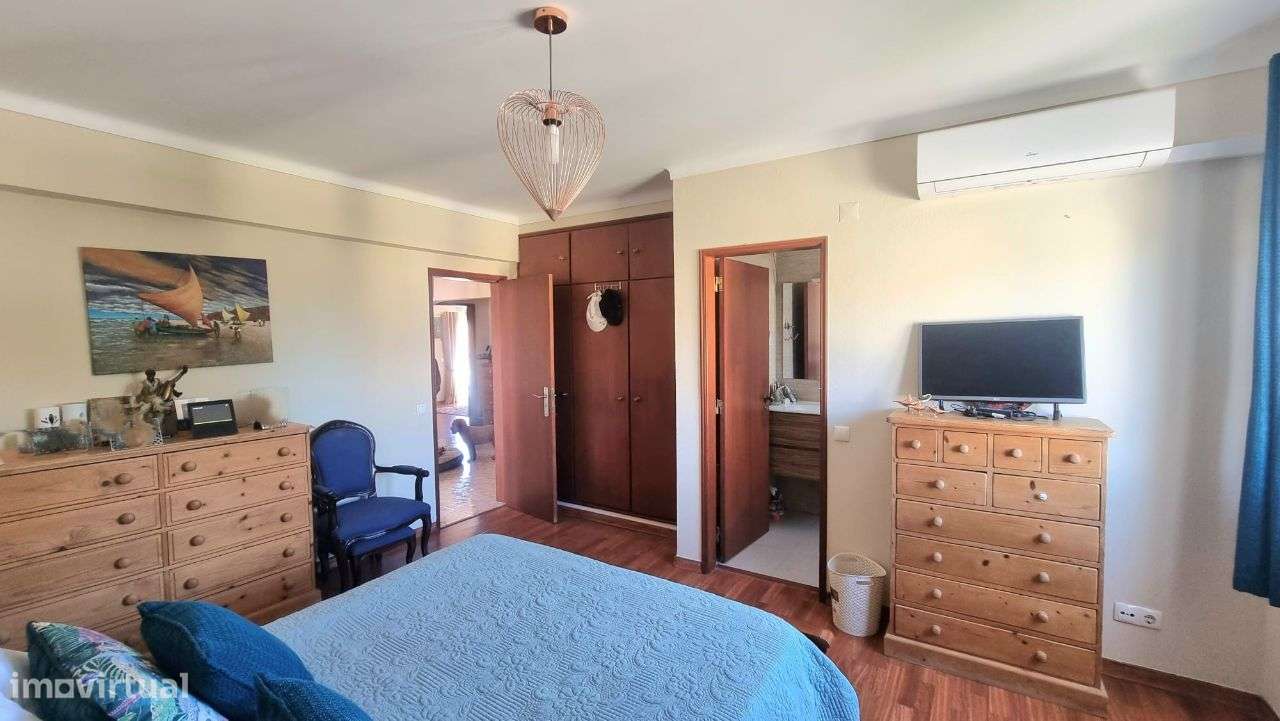 Moradia T5 com piscina, Brejos de Azeitão, Azeitão-23