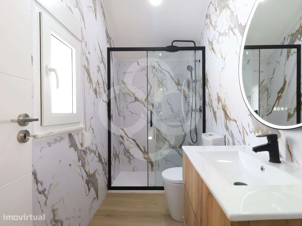 Apartamento T1 Renovado com conforto e modernidade no coração da ci...-5
