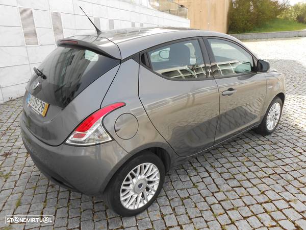 Lancia Ypsilon 1.2 S&S Silver - 7