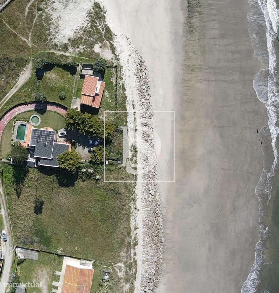 Refúgio sobre o Atlântico – Moradia T5 na 1ª Linha de Mar-15