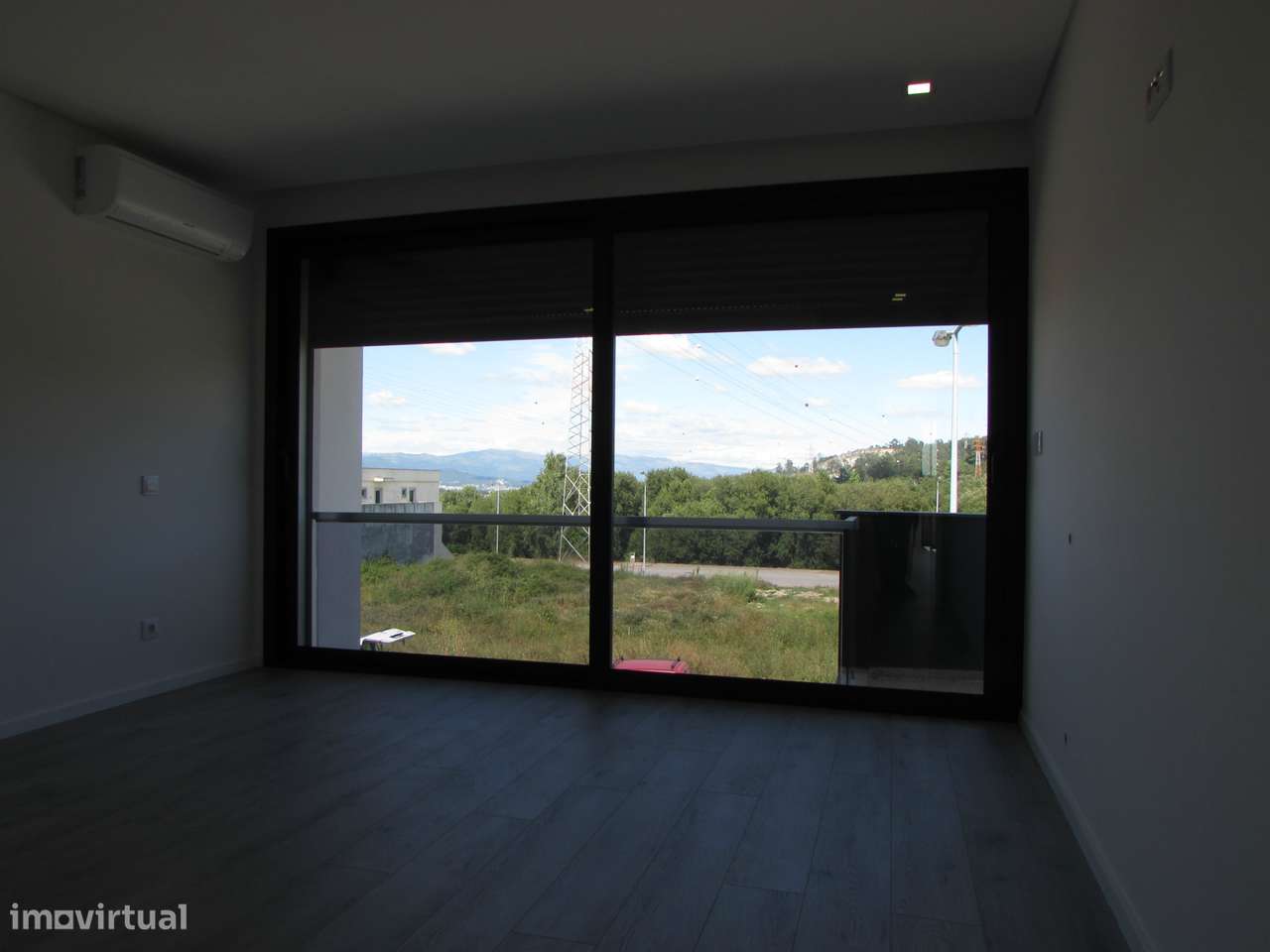 Moradia Gaveto, T3 ou T4.-12