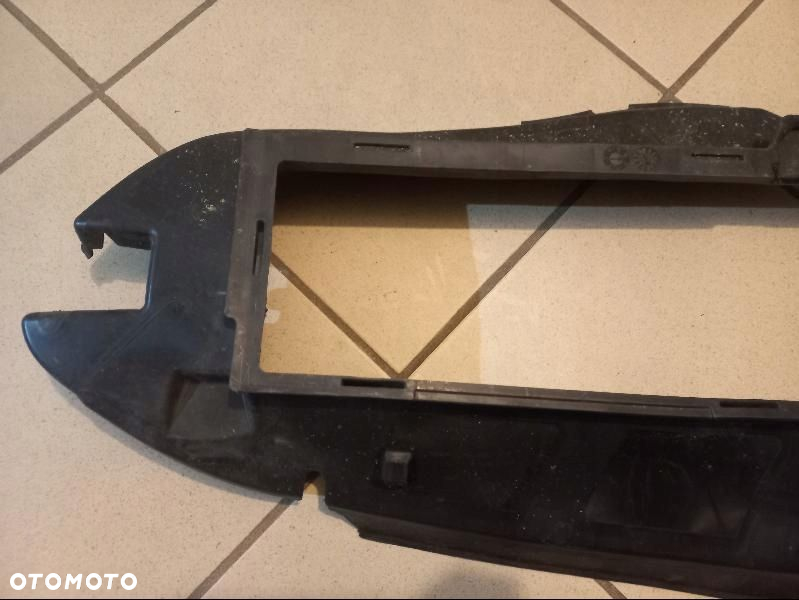 KIEROWNICA WLOT POWIETRZA MERCEDES B W247 A247 - 2