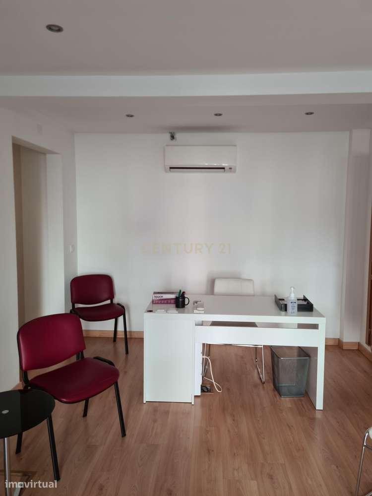 Prédio reabilitado no Centro histórico de Oeiras-18