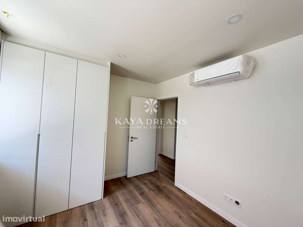 T4 novo com Espaço Exterior em Ramada, Odivelas-15