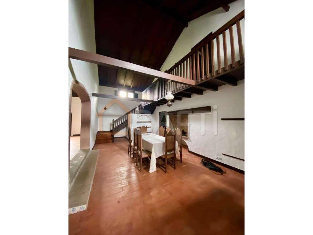 Moradia T5 com Espaços Verdes e Tranquilidade no Santo da Serra - Grande imagem: 4/19