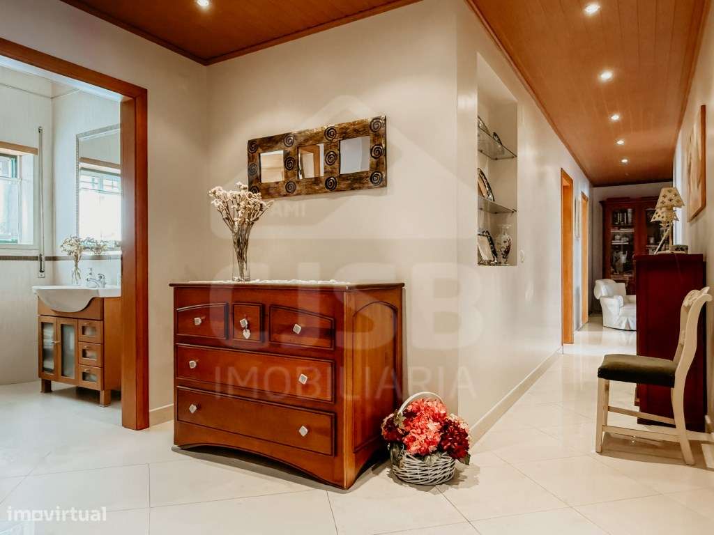 Apartamento T4 - Totalmente Central em Benavente-22