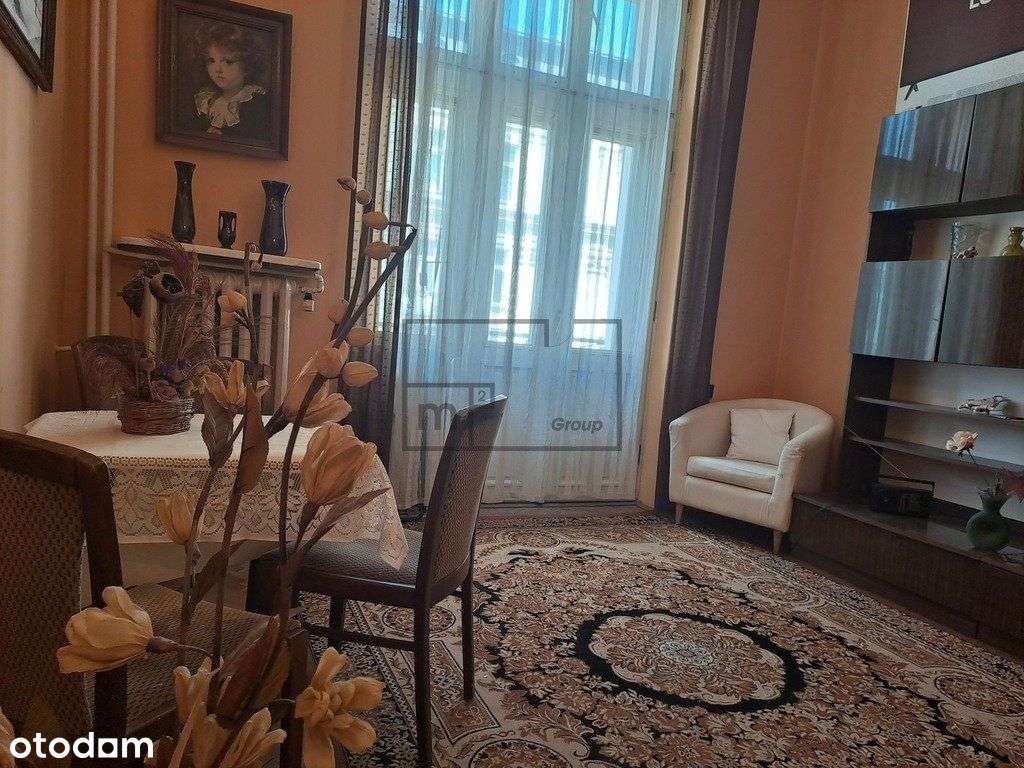 Piękna Odrestaurowana Kamienica Z Windą.-10