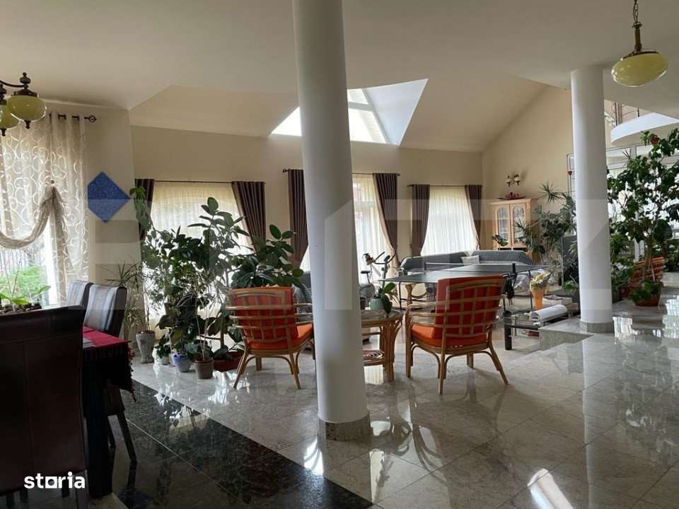 Casa cu 5 camere, 386 mp, Sangeorgiu de Mures, zona Apollo Spa - Imagine principală: 4/19