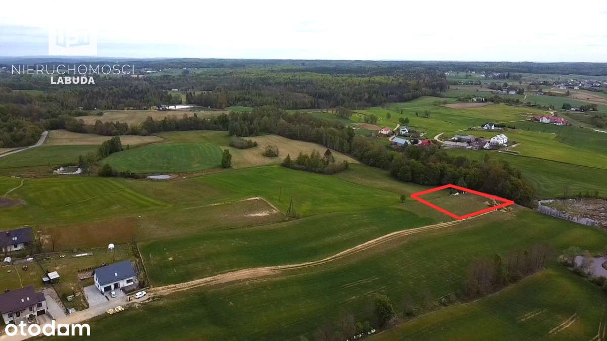 Działka budowlana 1360 m² - w spokojnej okolicy - Pełny obrazek: 1/4