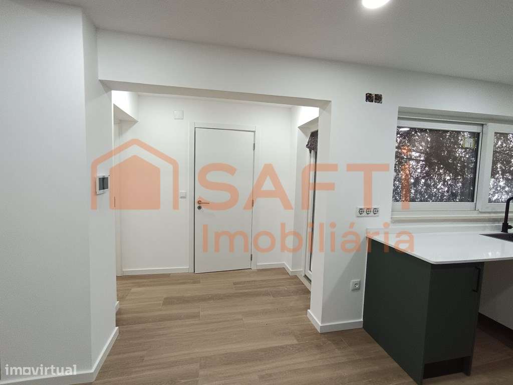 Moradia T3 em Riachos, Torres Novas - Grande imagem: 2/33