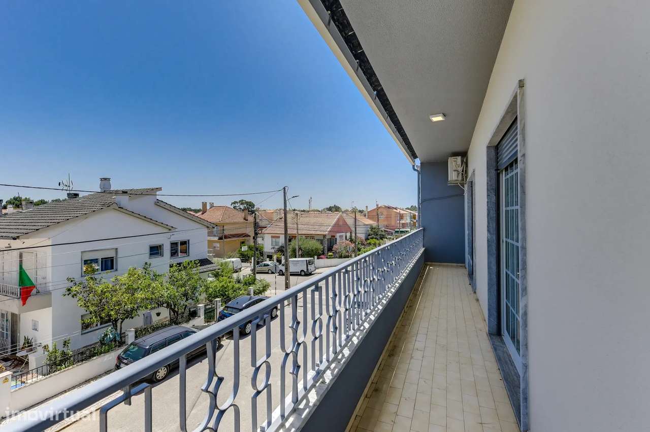 Excelente Moradia T3+1 em Vale de Milhaços, Seixal-20