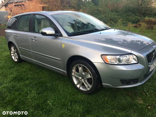 Volvo V50 2.0D Summum - 3