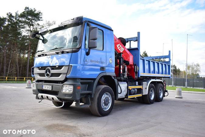 Mercedes-Benz ACTROS 3341 6x6 HMF 4220 K-4 HDS Żuraw Wywrotka Crane Kiper - 2