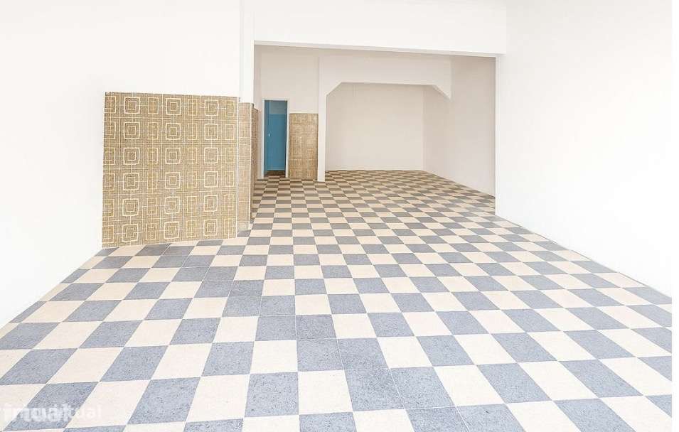 Armazém em Odivelas 
135.000-5