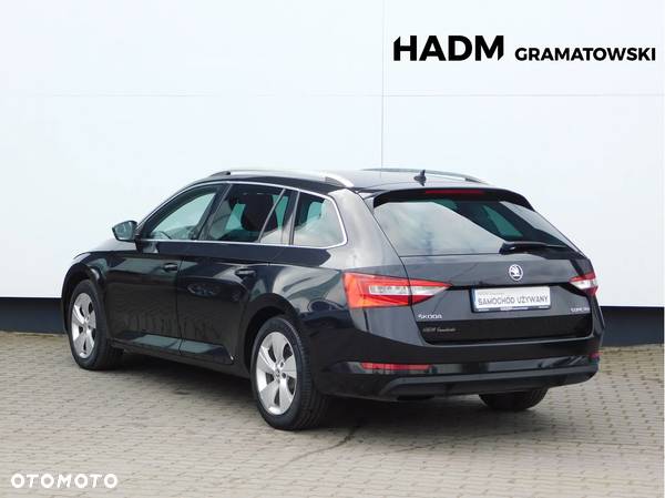 Skoda Superb 2.0 TDI Ambition - 6