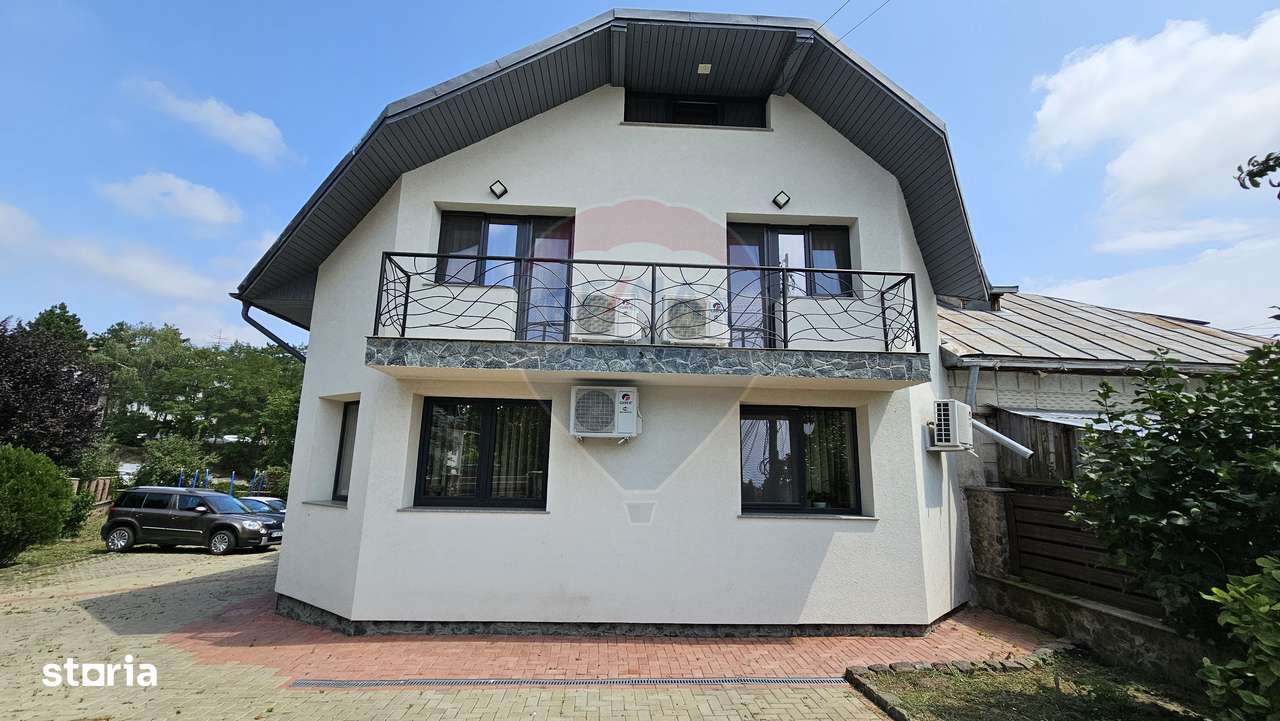Casă / Vilă cu 7 camere si teren 1000 mp în zona Centrala-Suceava - Imagine principală: 1/20