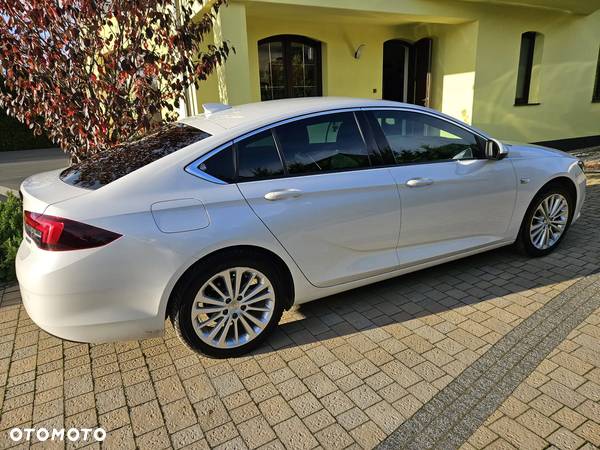 Opel Insignia - 12