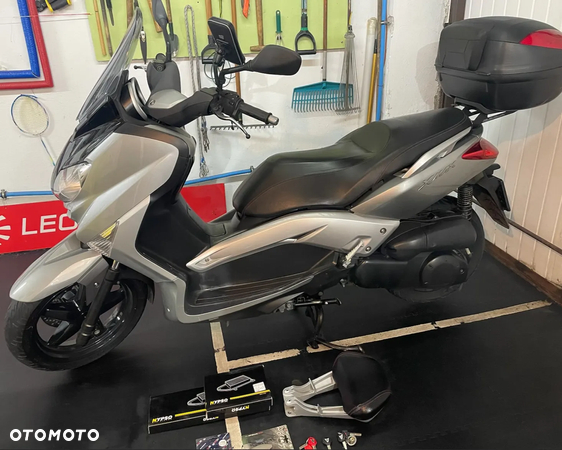 Yamaha X-max - 7