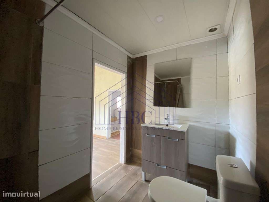 Moradia T3+1 com Grande Potencial na Lagoa de Albufeira - Sesimbra-36