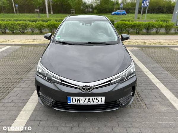 Toyota Corolla 1.6 Comfort - 1