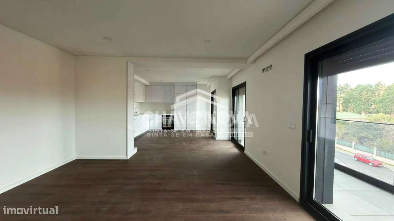 T3 Novo Último Piso c/ Piscina e 2 Lugares de Garagem GN/02147/CO - Grande imagem: 4/12