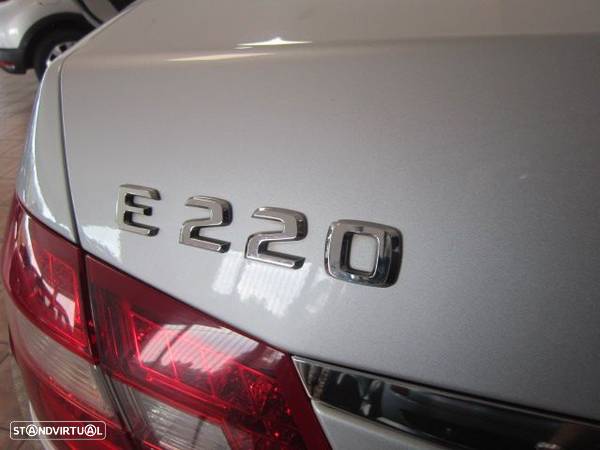 Mercedes-Benz E 220 CDI Avantgarde BlueEfficiency - 25