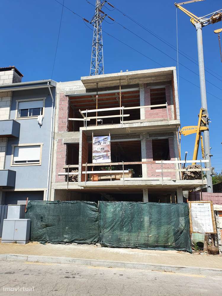 MORADIA T3 NOVA EM CONSTRUÇÃO | VALONGO-26