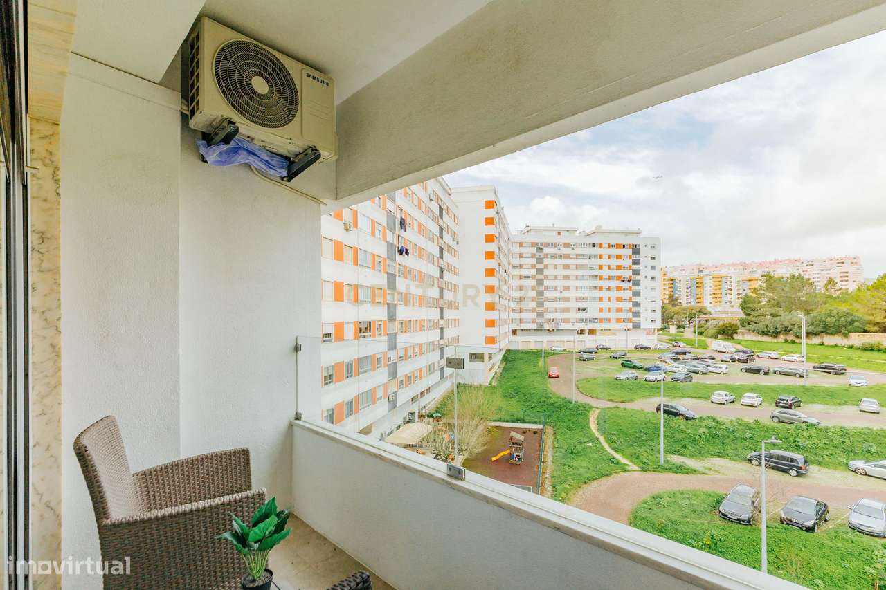 T2 REMODELADO COM VARANDAS PÓVOA DE SANTA IRIA - Grande imagem: 3/16