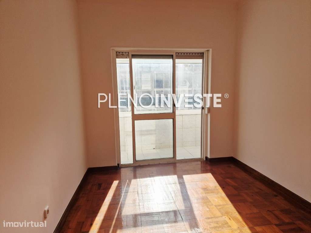 T2 com boas áreas no Seixal-9