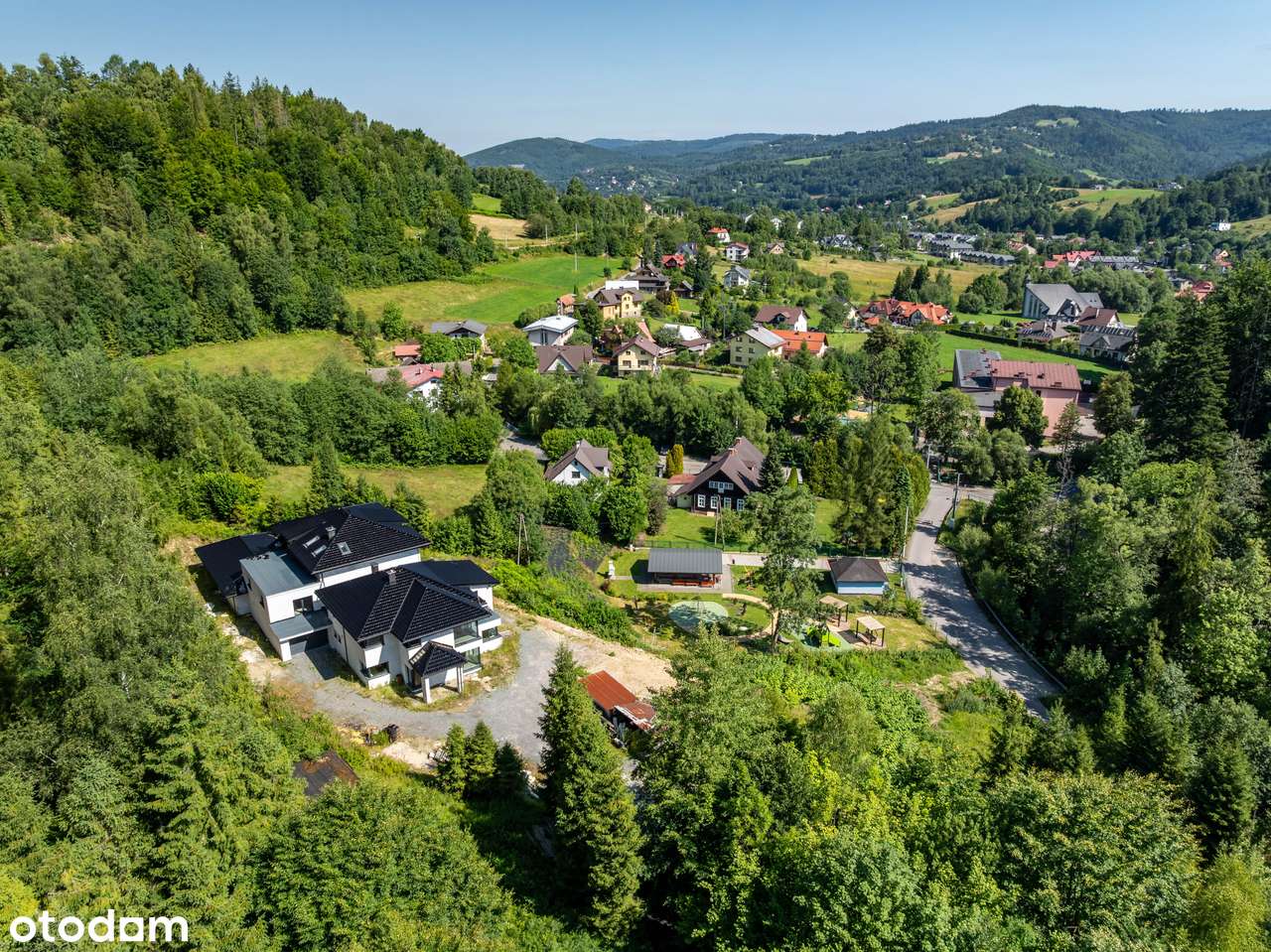 willa w Beskidach, Wisła – 663 m² działka 5 390 m² OKAZAJA-6