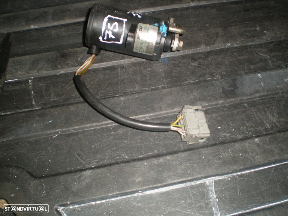 Peça - Pedal 2245690 Bmw E46 2000