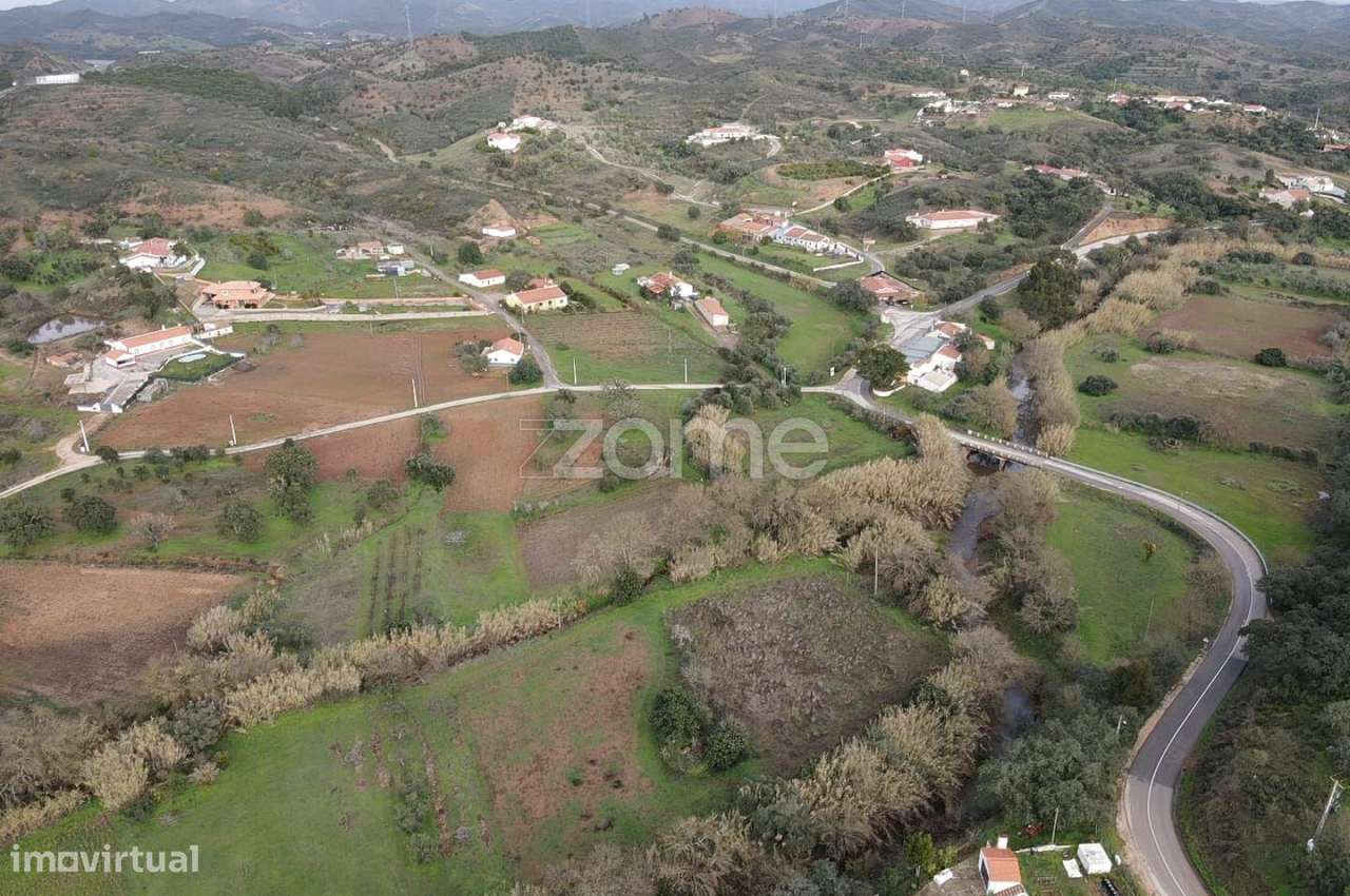 Terreno em Vale Figueira, Messines, com leito de água, 9.400 m². - Grande imagem: 4/15