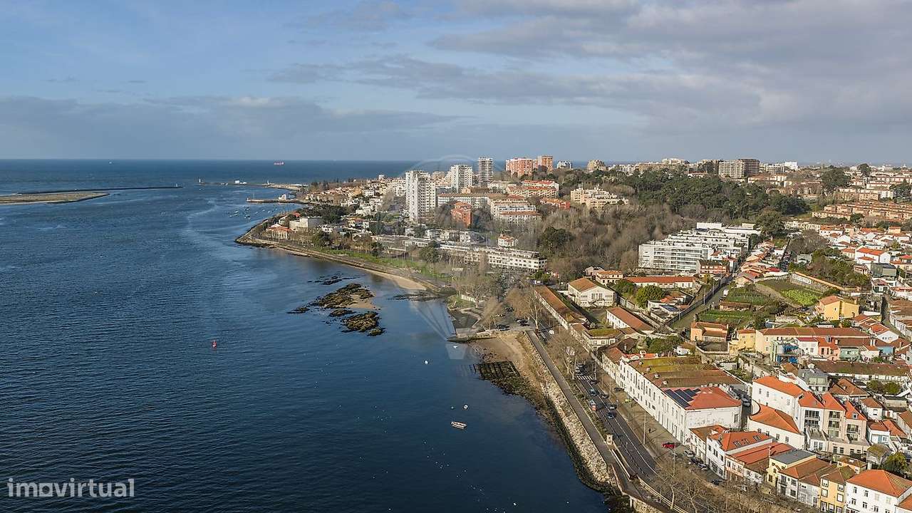 Moradia térrea T2, com jardim, na Foz do Douro!-18